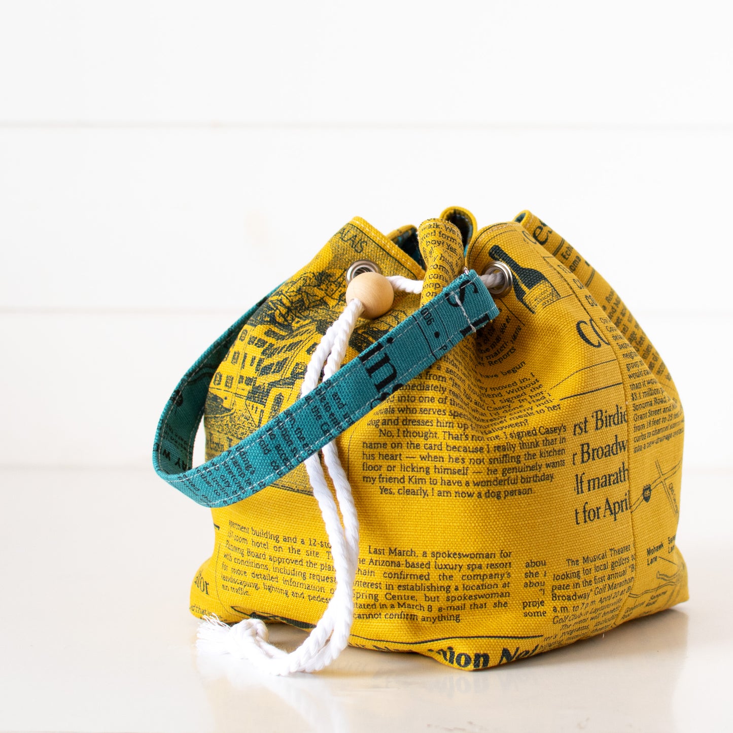 Grommeted Bucket Tote Sewing Pattern PDF