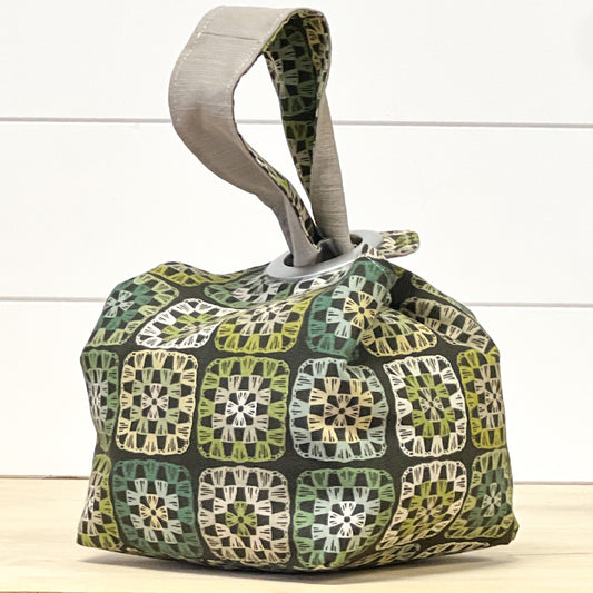 Dumpling Bags — Green Granny Squares